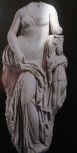 Μαρμάρινο άγαλμα Αφροδίτης Ουρανίας_ 2ος αι